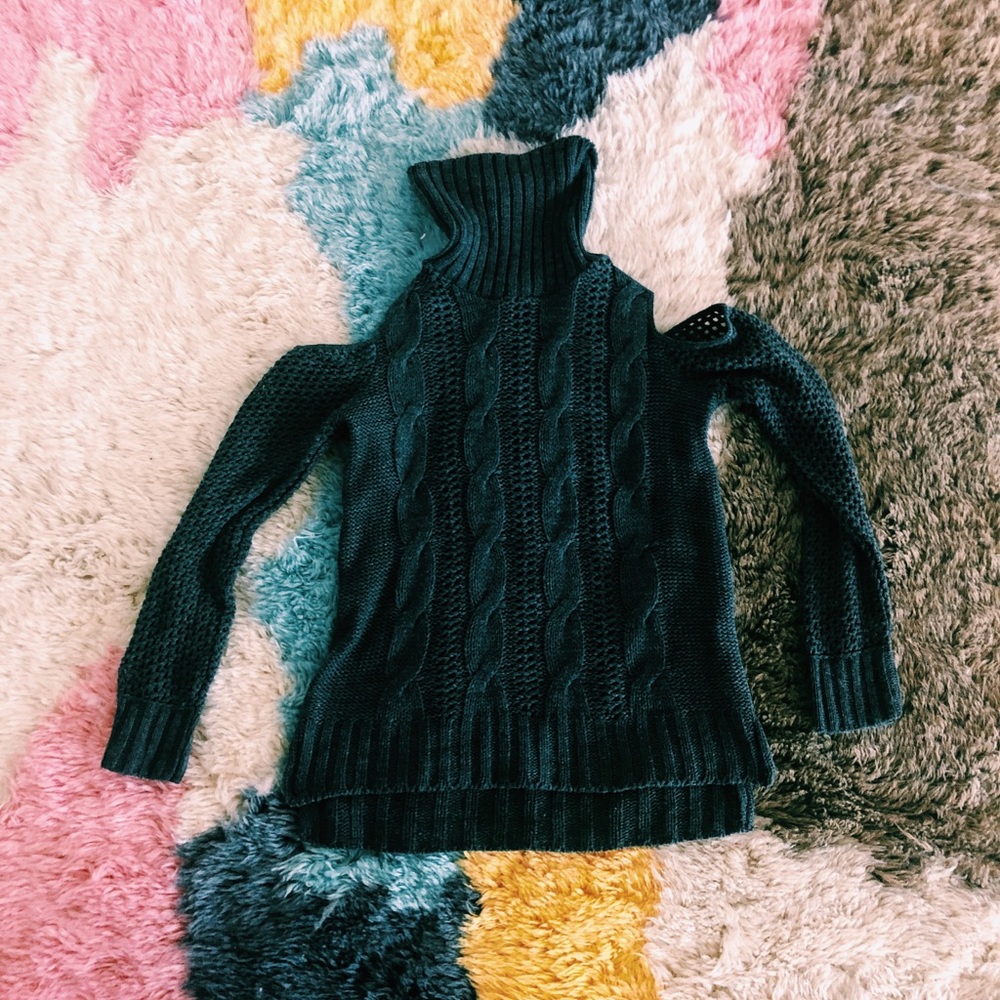 American eagle turtle neck
